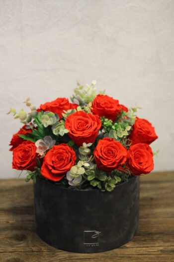 Miegančių rožių dėžutė